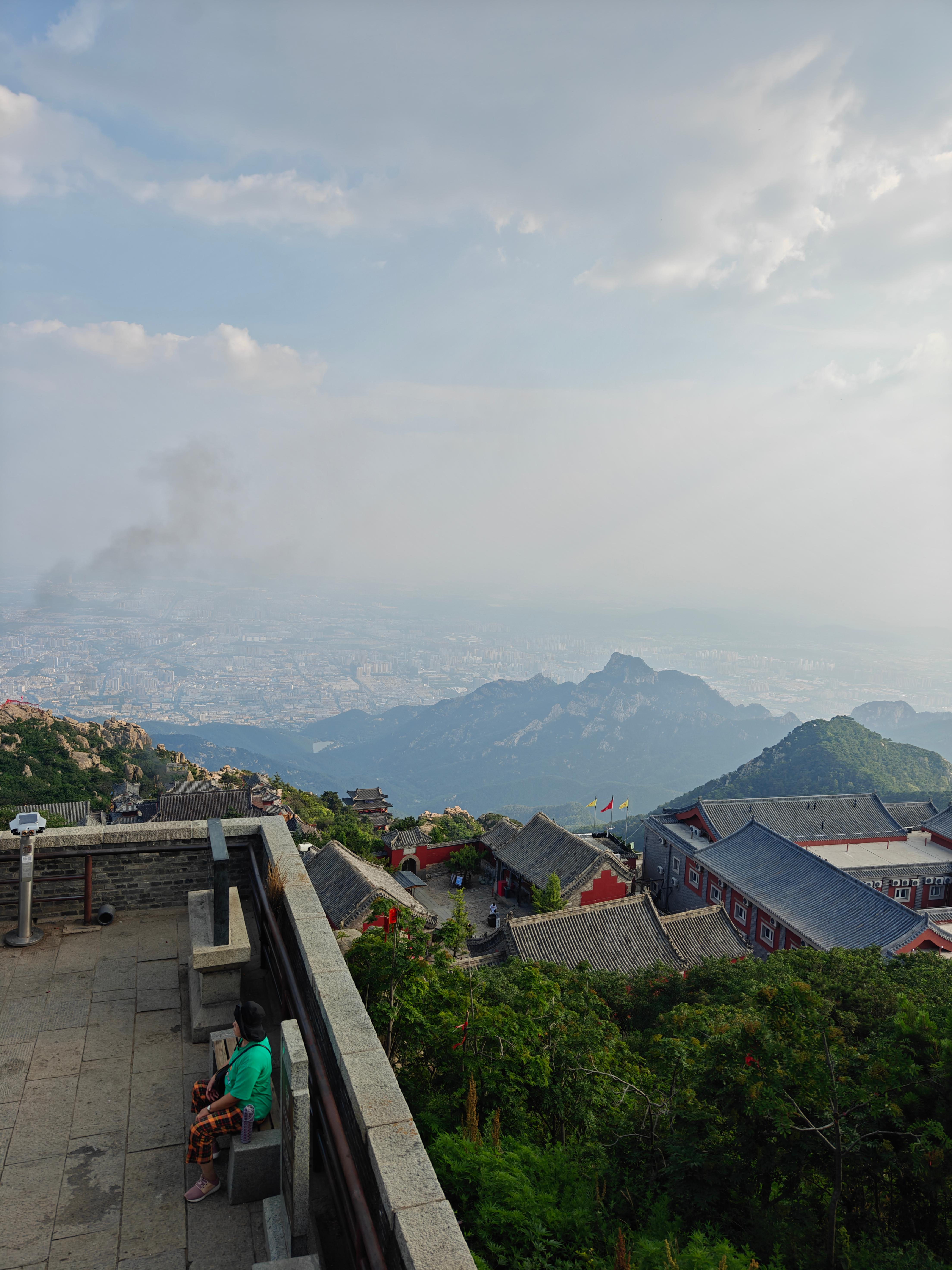 24-泰山-玉皇顶风光.jpg